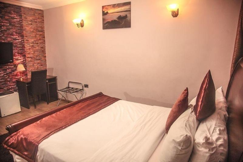 Fryburg Suites Aliayabiagba Eksteriør billede